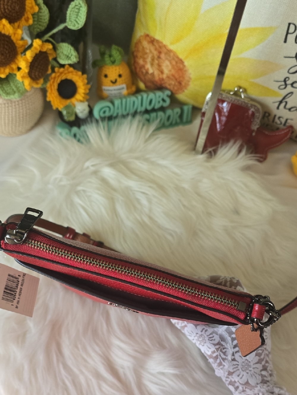 Coach Minnie Mouse Red Pebbled Leather Crossbody - Picture 13 of 17